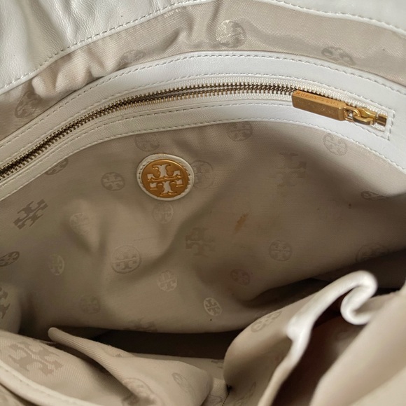 Authentic Tory Burch Lambskin leather hobo bag - Picture 15 of 16